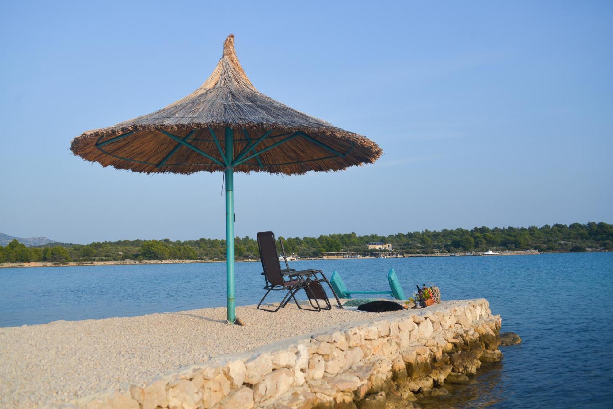 Beach House Marina Grande Betina  Bagian luar foto