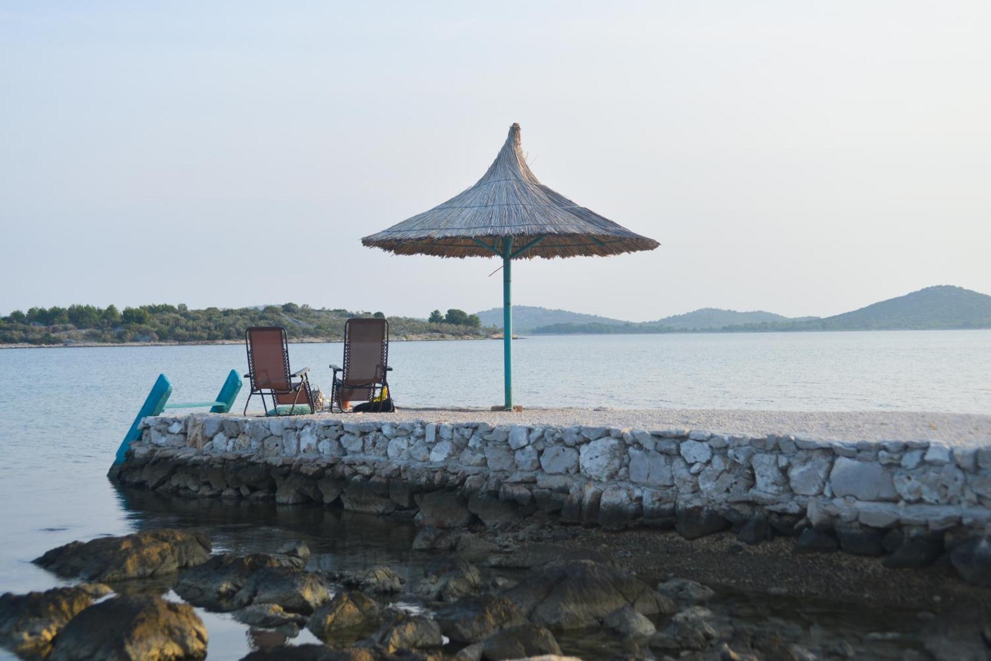 Beach House Marina Grande Betina  Bagian luar foto