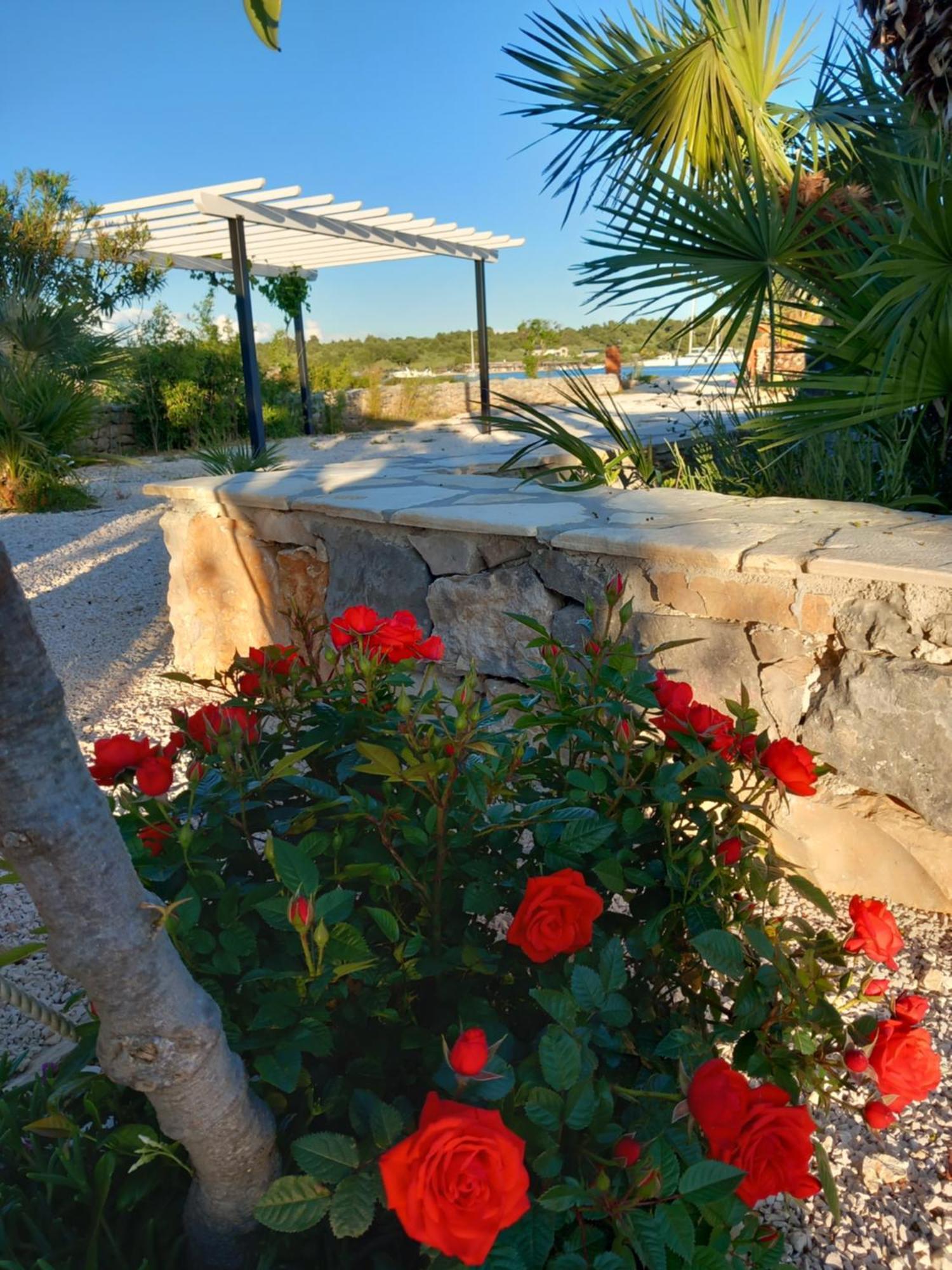 Beach House Marina Grande Betina  Bagian luar foto